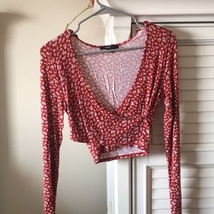 Long sleeve crop top